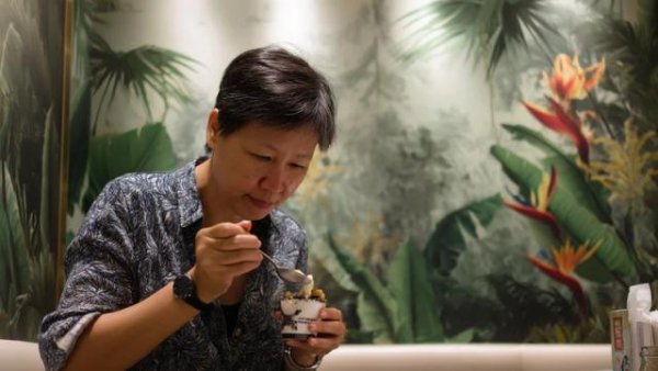 易云达配资 人均3888的高端餐厅，快把有钱人整成雨林猴子了